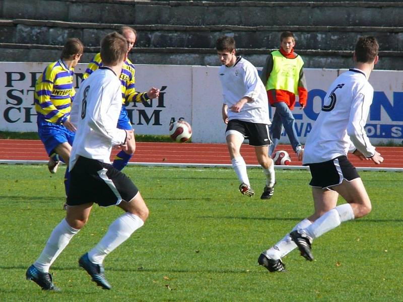 Z divizního utkání AFK Chrudim – SK Horní Měcholupy 2:2