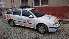 Služební vůz Městské policie Hrochův Týnec se po celý týden nezastaví. 