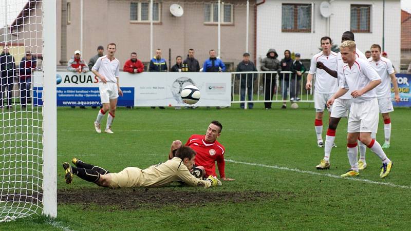 Z utkání 3. fotbalové ligy MFK Chrudim – TJ Kunice 1:1