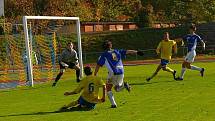 Z fotbalového divizního utkání AFK Chrudim – FK Pěnčín-Turnov 0:1.