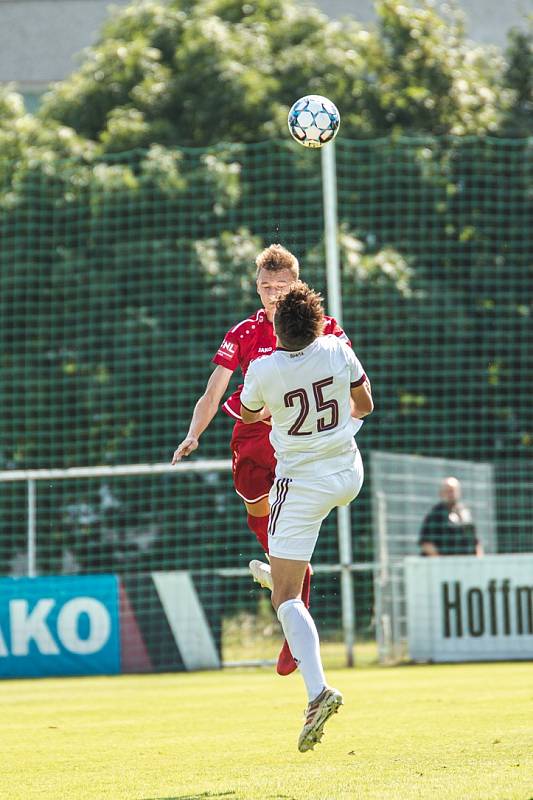 MFK Chrudim vs. AC Sparta Praha B (0:1).