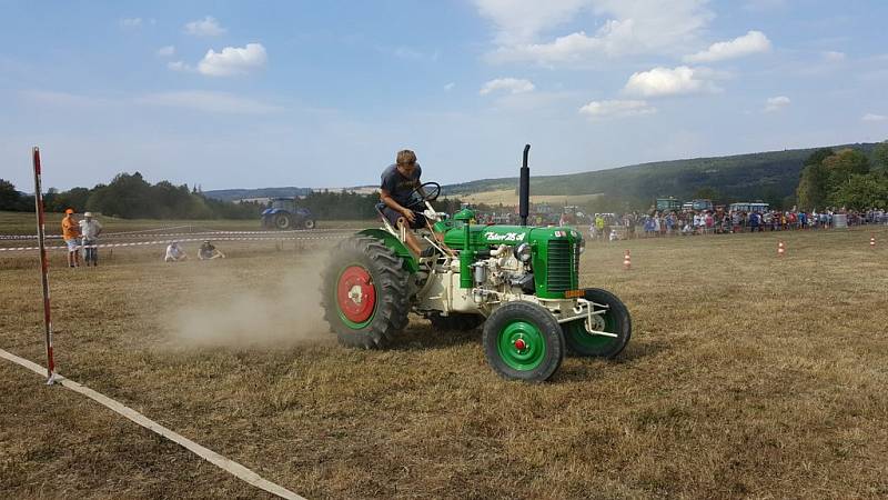 Ve Žďárci u Seče se konal Železnohorský traktor 2018.