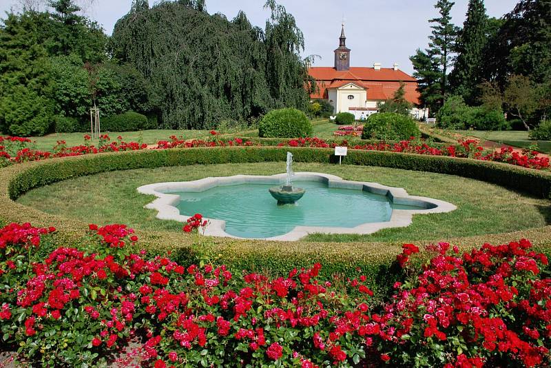 Zámecký park v Chrasti.