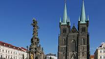 Chrudimský kostel aneb Hopsa hejsa do Škrovádu. Tak se nazýval zajímavý výlet do obce Škrovád.