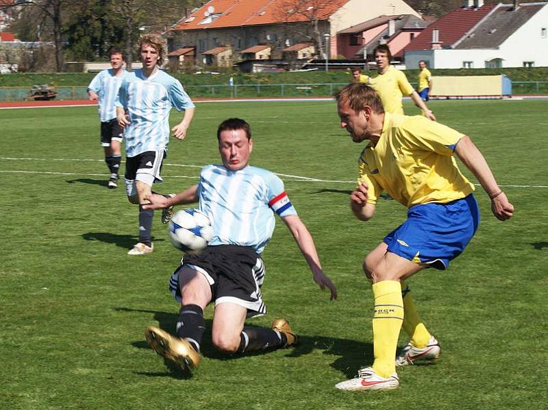 Fotbalisté místního AFK podle očekávání porazili poslední celek divizní tabulky od lesa Řáholce, ale v prvním poločase se nemohli střelecky prosadit.