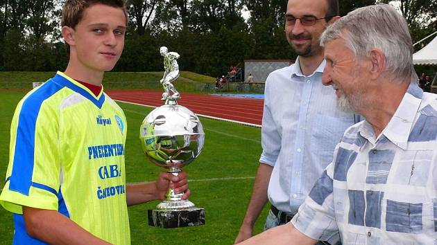 Divizní derby AFK Chrudim - Tesla Pardubice vyhráli domácí 1:0.