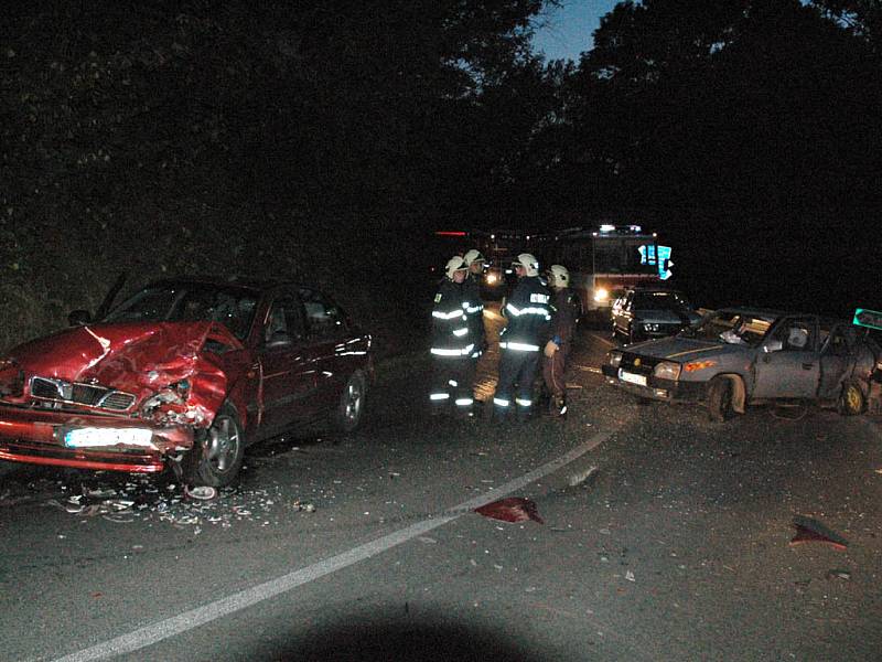 Při nehodě u Seče byli zraněni čtyři lidé.