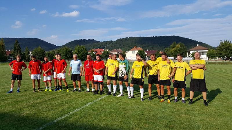 Jiří Kajínek hraje fotbal v Třemošnici