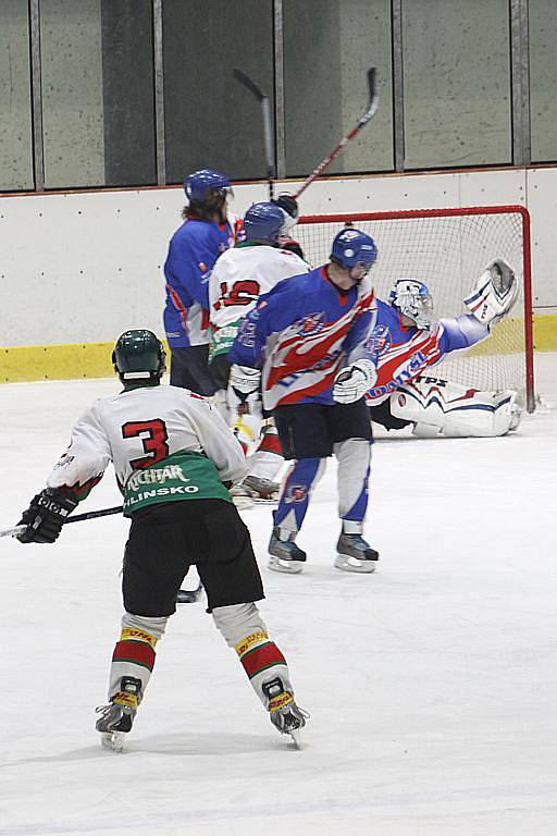 Hlinsko porazilo v play off krajské ligy Litomyšl v prvním střetnutí na domácím ledě 5:2.