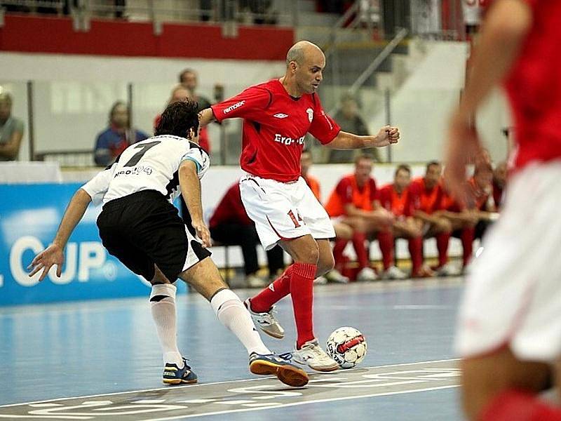 Era–Pack Chrudim prohrál v závěrečném utkání základní skupiny UEFA Futsal Cupu s Iberia Star Tbilisi 0:5 a ve skupině tak obsadil druhé postupové místo.