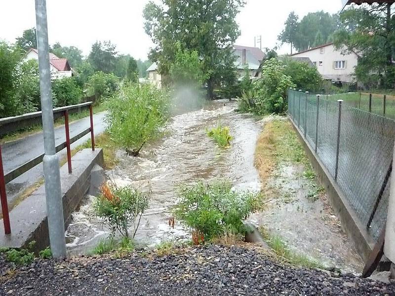 Záplavy v Travné u Horního Bradla.