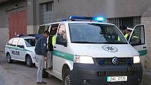 Při dopravní nehodě v obci Doly u Zdislavi narazil řidič se svým vozem do sloupu.