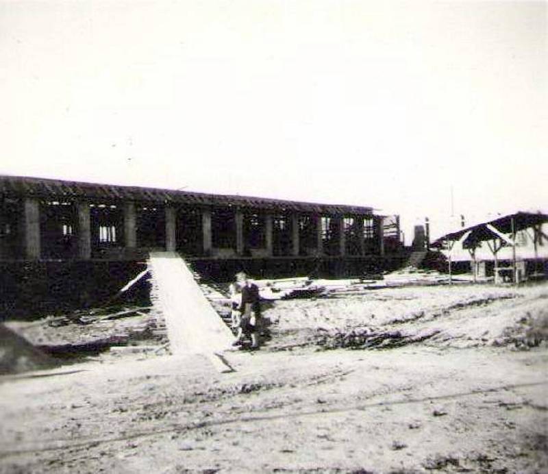 Monoblok dnešní nemocnice byl stavěn v letech 1948 až 1957. V dalším desetiletí bylo přistavěno dětské oddělení.