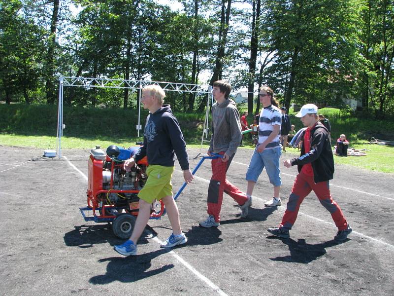 V Otradově změřili své síly hasičští dorostenci při dvoudenní krajské soutěži