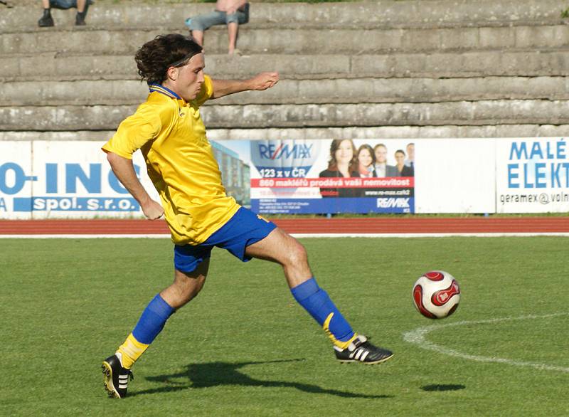 Ze zápasu AFK Chrudim B – Přelouč, který skončil remízou 1:1