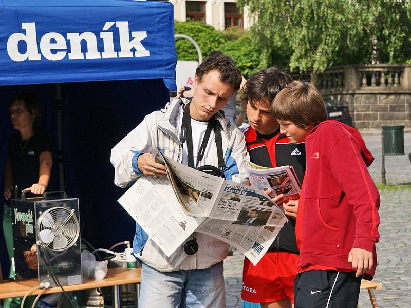 Resselovo náměstí patřilo již potřetí Dnu s Deníkem a debatě o obchvatu Chrudimi.