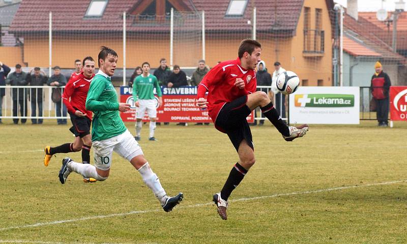 Z utkání 1. jarního kola ČFL: MFK Chrudim – Loko Vltavín 3:1 (3:1).