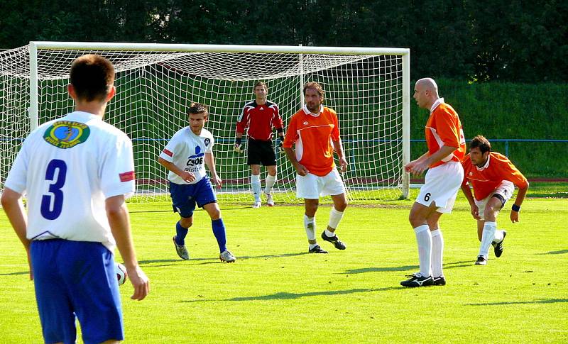 Z fotbalové utkání divize C AFK Chrudim vs. Pěnčín-Turnov 1:0.