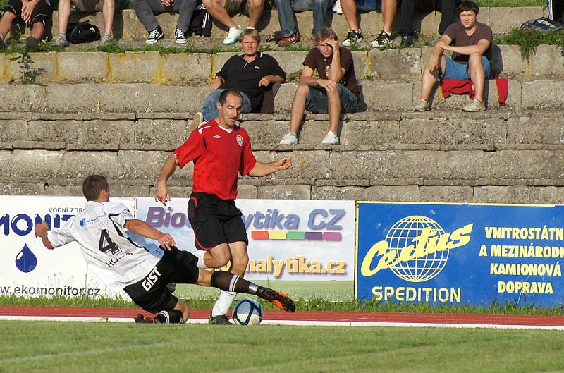 Fotbalisté MFK Chrudim prohráli v přípravě s Hradcem Králové 0:2.