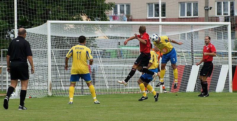MFK Chrudim porazil na domácí půdě ve své premiéře v ČFL Ovčáry 2:0.