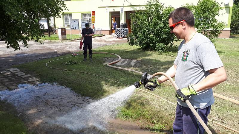 Hasiči z Březhradu pomáhali v Morašicích