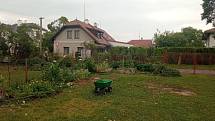 V Řestokách vybudovali u mateřské školy jedlou zahradu.