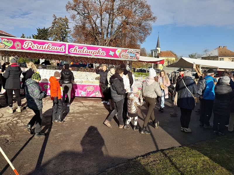 Sobotní jarmark odstartoval sérii předvánočních trhů na Chrudimsku.