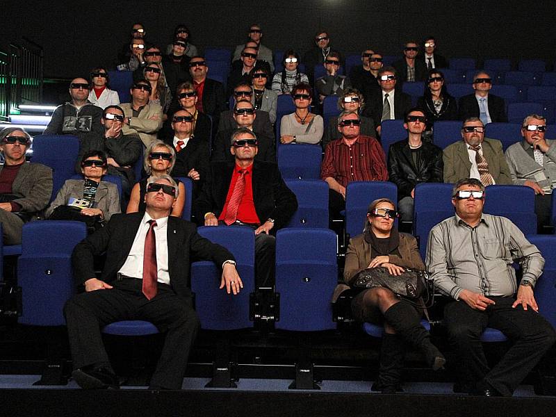 Pozvaní hosti si pochvalovali i nové 3D kino.