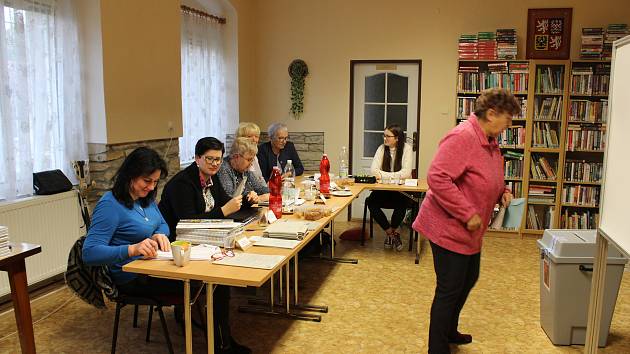 Snímek z letošních voleb na Chrudimsku.