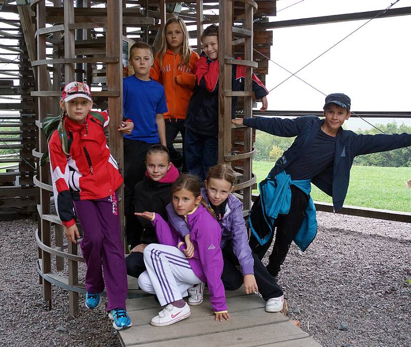 Lesní olympiády se účastní děti druhých až pátých tříd všech chrudimských základních škol.