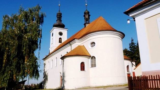 Kostel Hrochův Týnec