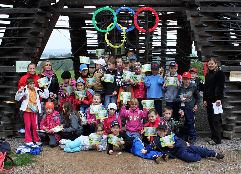 Lesní olympiády se účastní děti druhých až pátých tříd všech chrudimských základních škol.