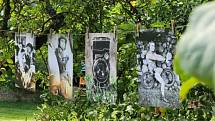 Výstava obrazů a fotografií v Moravanech u Ronova nad Doubravou.