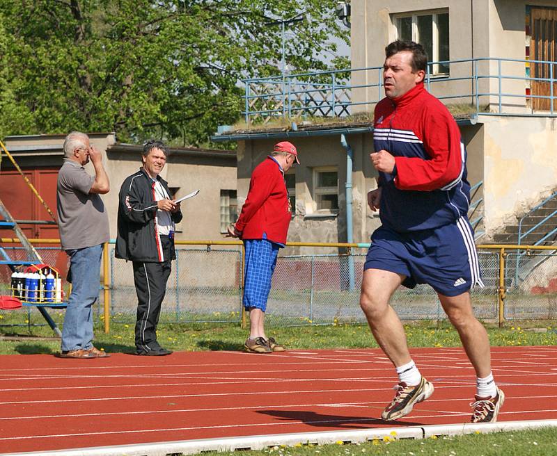 Hokejisté HC Chrudim pilně trénují na suchu. 