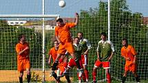 Ve šlágru III. třídy porazila rezerva Stolan doma Krounu 3:1.