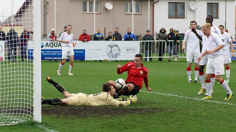 Z utkání 3. fotbalové ligy MFK Chrudim – TJ Kunice 1:1