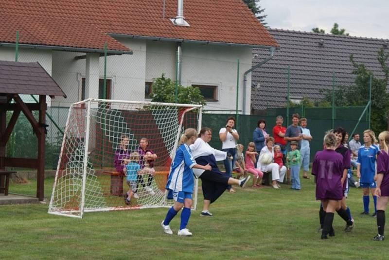 První ročník fotbalového Memoriálu Josefa Hrubeše v Městci.