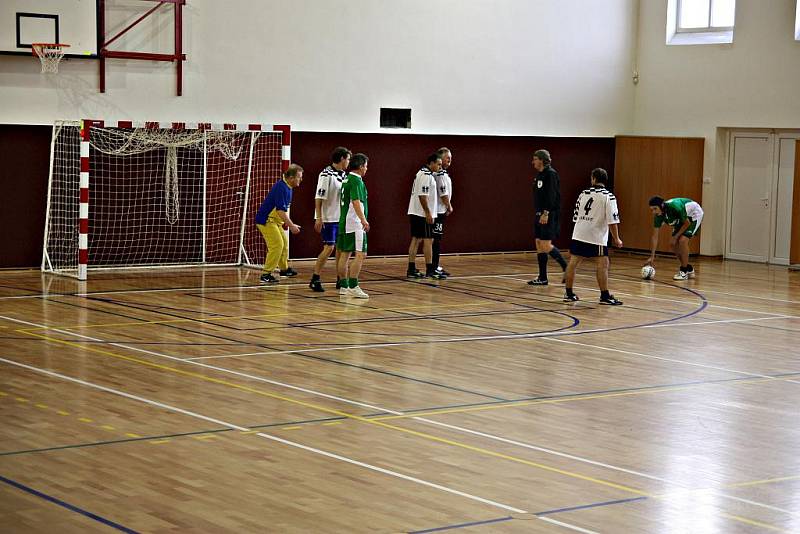 V Chrasti uvítali nový rok futsalovým turnajem. 