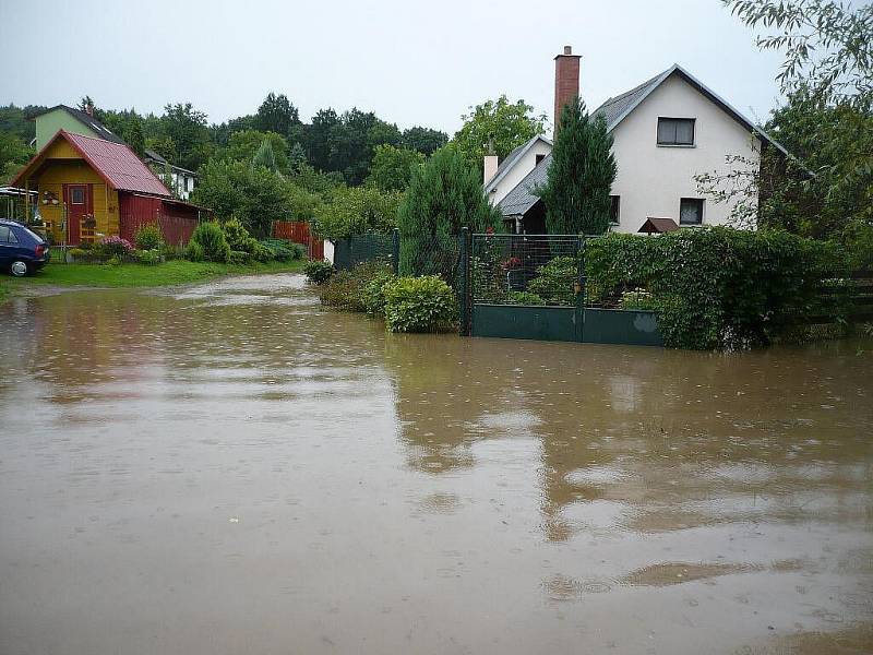 Povodně se nevyhnuly ani Podhůře u Chrudimi.