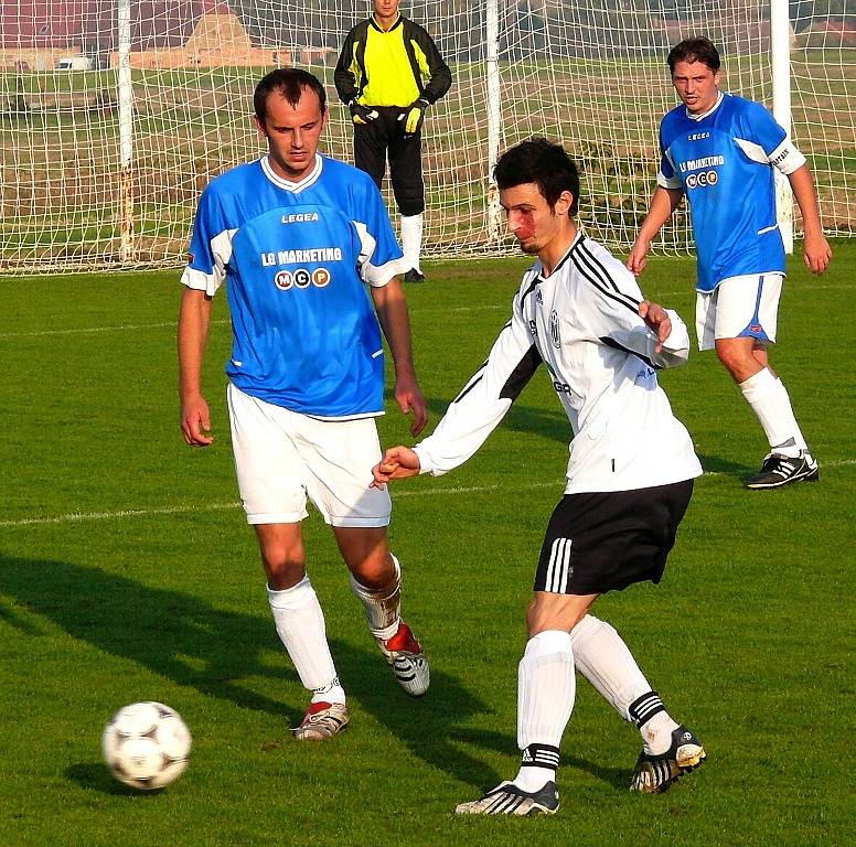 Z fotbalového utkání KP Stolany - Ústí nad Orlicí 0:4. Lídr tabulky byl nad síly svěřenců trenéra Oldřicha Bleši.