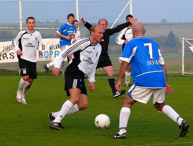 Z fotbalového utkání KP Stolany - Ústí nad Orlicí 0:4. Lídr tabulky byl nad síly svěřenců trenéra Oldřicha Bleši.