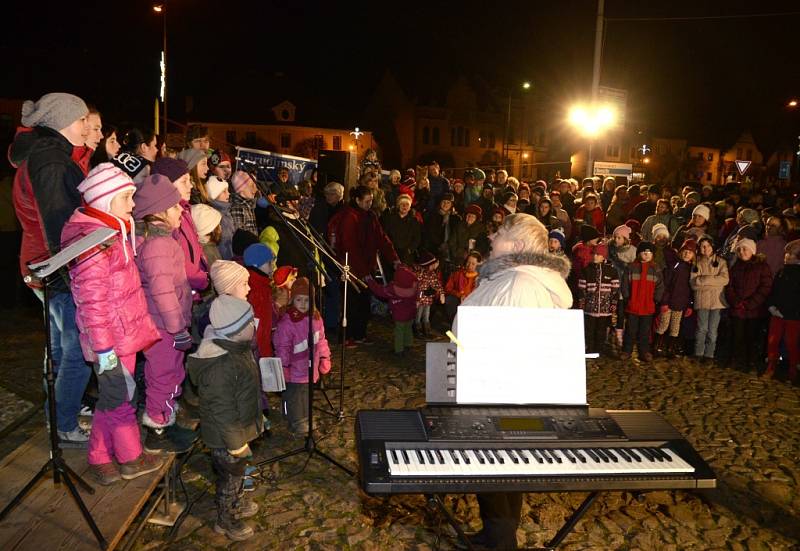 Česko zpívá koledy 2014 v Heřmanově Městci.