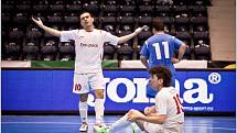 Elitní skupina UEFA Futsal Cupu: Era-Pack Chrudim porazil rumunský Targu Mures 9:1.