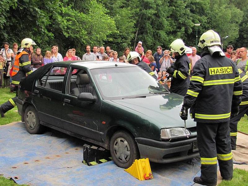 Dětský den zahájil novou sezonu na plovárně ve Slatiňanech.