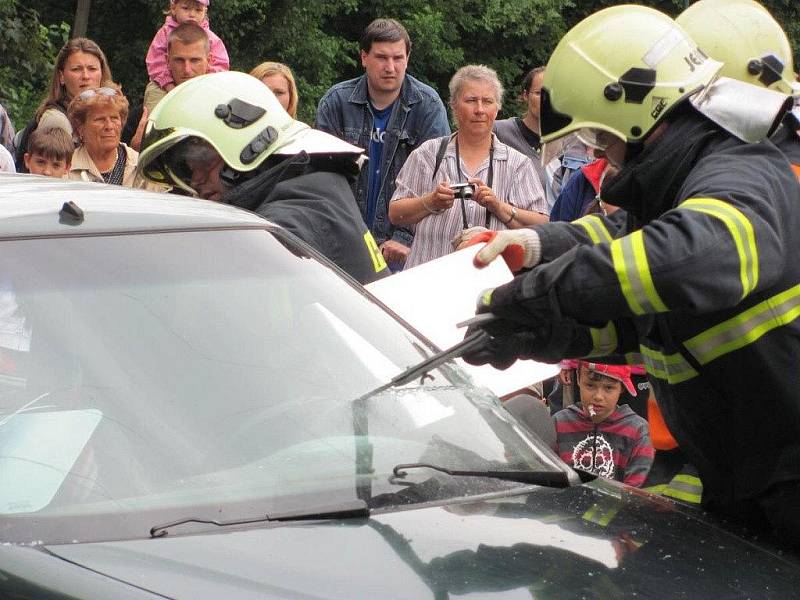 Dětský den zahájil novou sezonu na plovárně ve Slatiňanech.