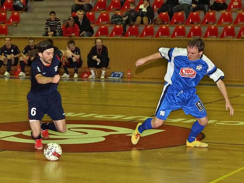 Z futsalového derby Era-Pack Chrudim - Torf Pardubice.