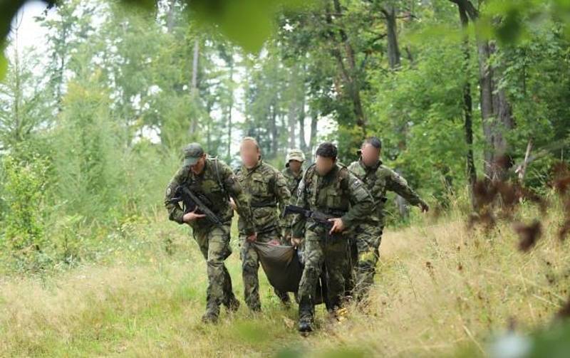 Pot šetří krev. Chrudimští vojáci bojují v Prostějově a vedou si dobře.