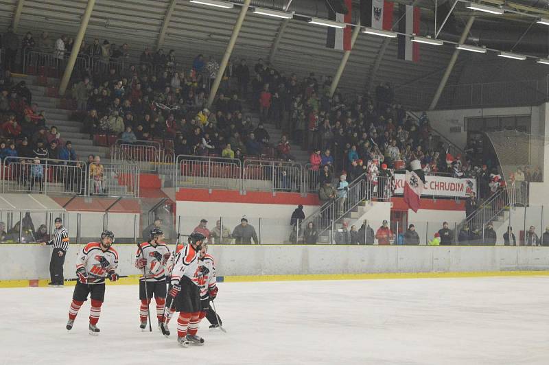 Chrudim - Světlá 3:5 (0:1, 3:0, 0:4). Na první finálovou bitvu o titul Přeborníka Pardubického kraje si našlo přes konkurenci extraligových Pardubic cestu takřka pět set diváků!