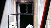 Požár domu pro sociálně nepřizpůsobivé občany v Malecké ulici si vyžádal život dvouletého chlapce.