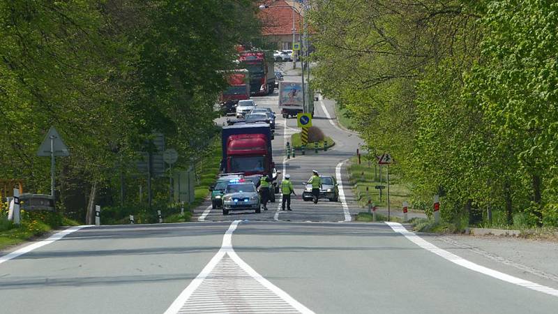 Nehoda u Heřmanova Městce si vyžádala tři zranění. 